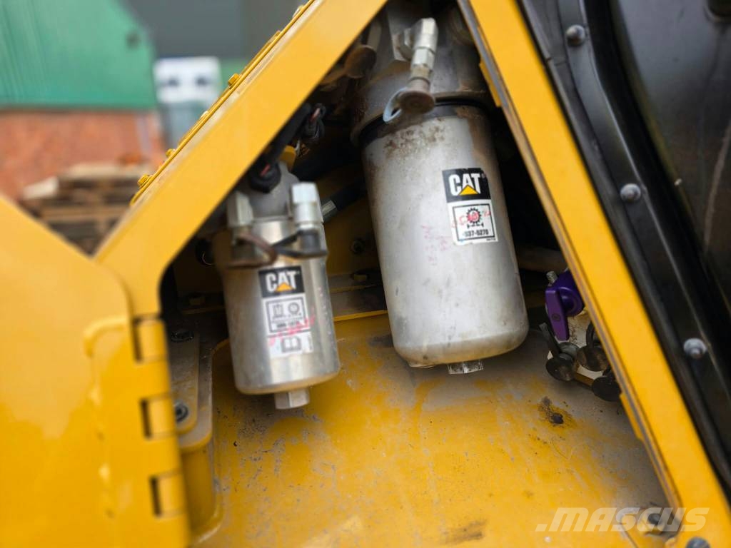 CAT D 5 LGP Bouteurs sur chenilles