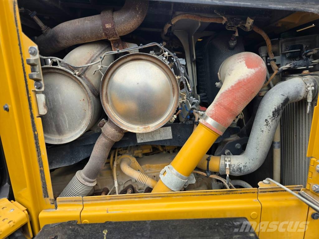 CAT D 5 LGP Bouteurs sur chenilles