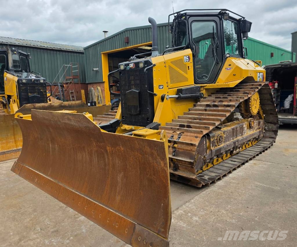 CAT D 5 LGP Bouteurs sur chenilles