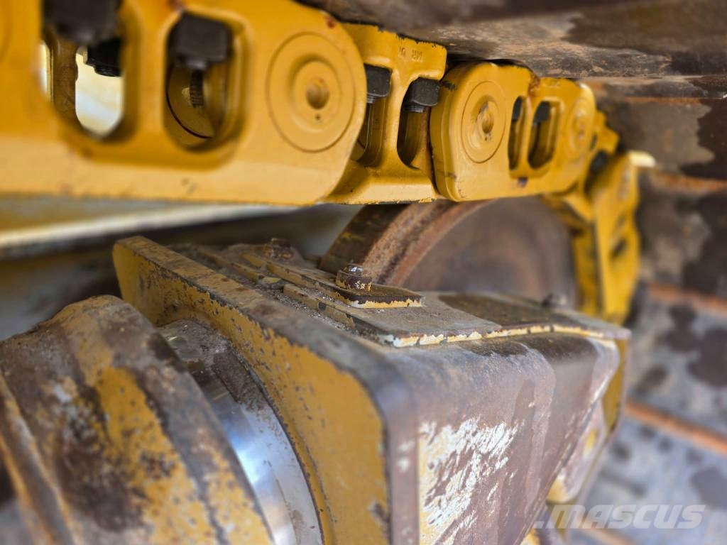 CAT D 5 LGP Bouteurs sur chenilles