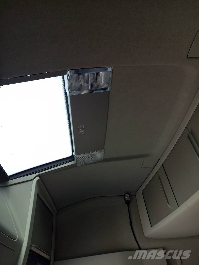 Volvo FH540, 8x4, RETARDER شاحنات قلابة
