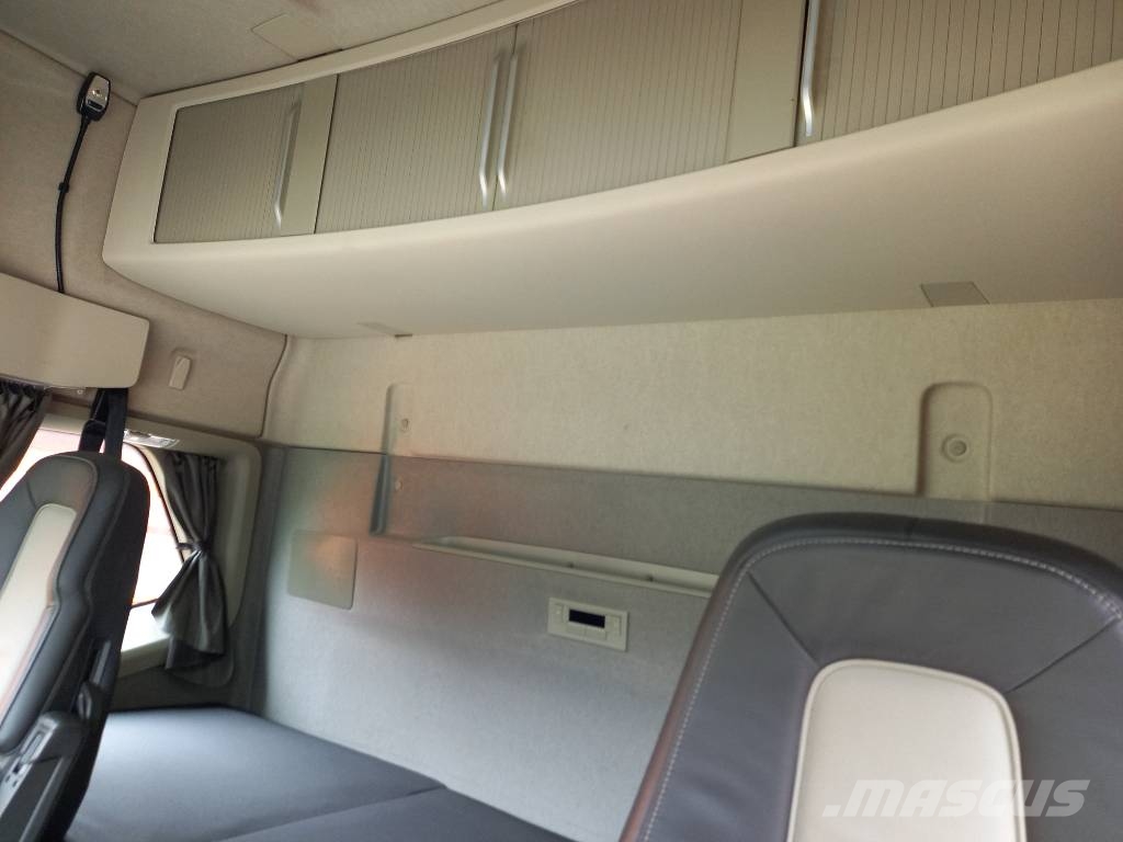 Volvo FH540, 8x4, RETARDER شاحنات قلابة