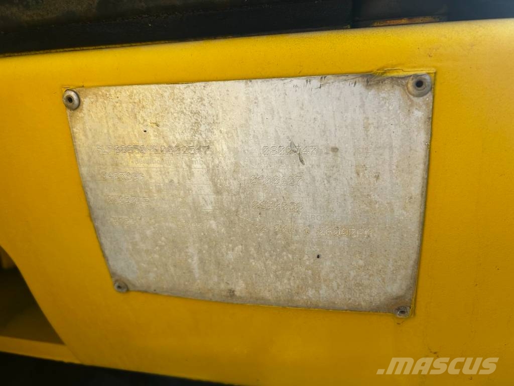 JCB 8052 ZTS Mini bageri < 7t