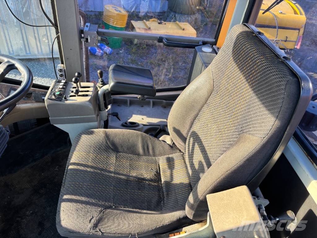 Ljungby L 15 Rataslaadurid