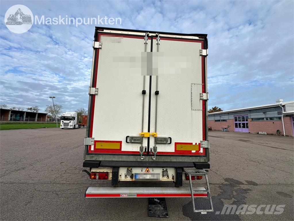 Krone Cool-Liner GFK Piekabes ar temperatūras kontroli