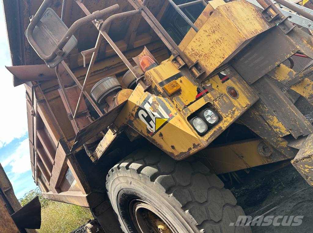 CAT 775 E Άκαμπτα Dumper με ανατρεπόμενο κάδο
