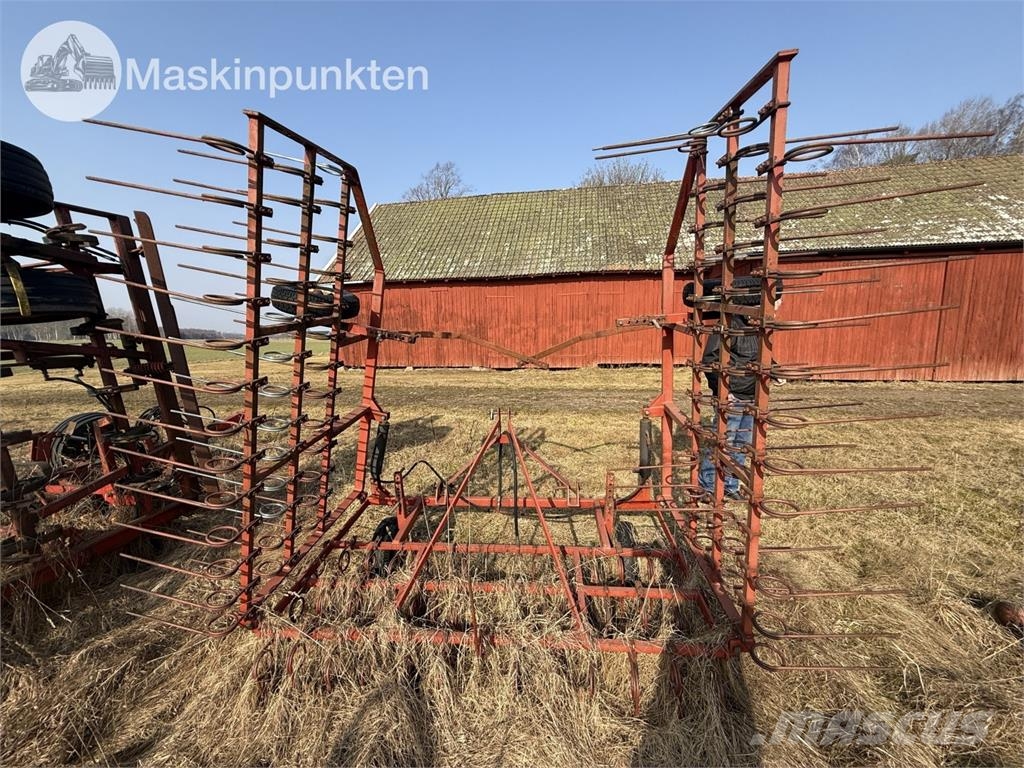 Lilla Harrie Fjäderharv Gradas de púas