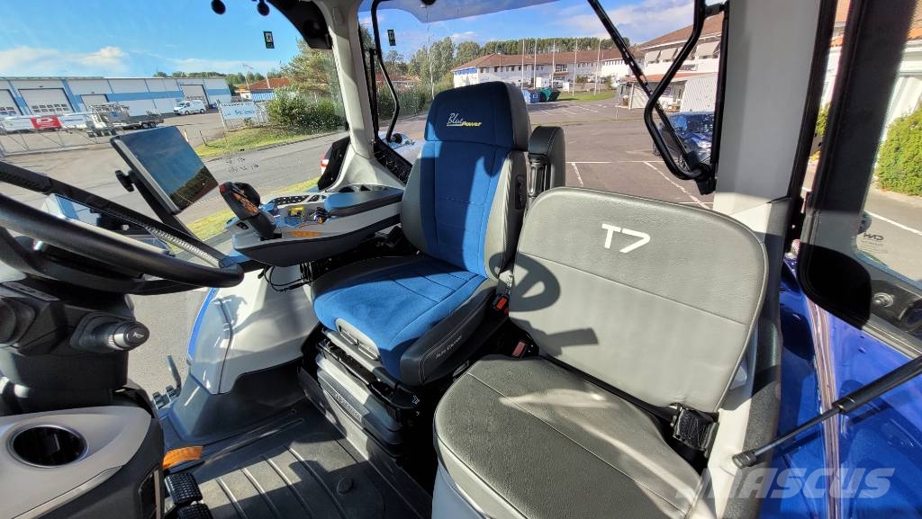 New Holland T7.315HD PLM Traktory