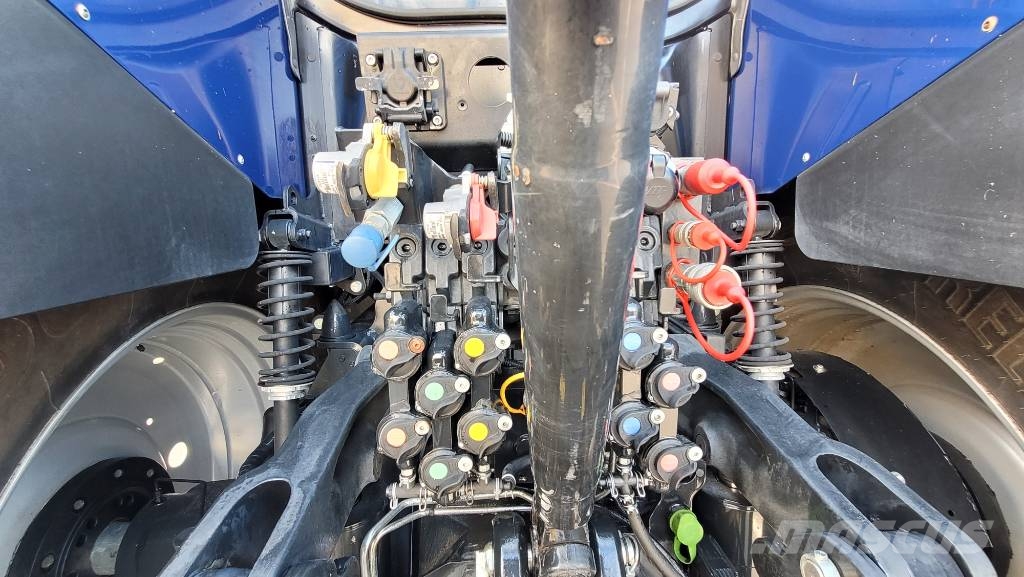 New Holland T7.315HD PLM Traktory