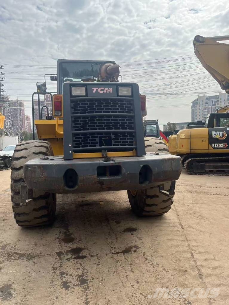 TCM L 32 Cargadoras sobre ruedas