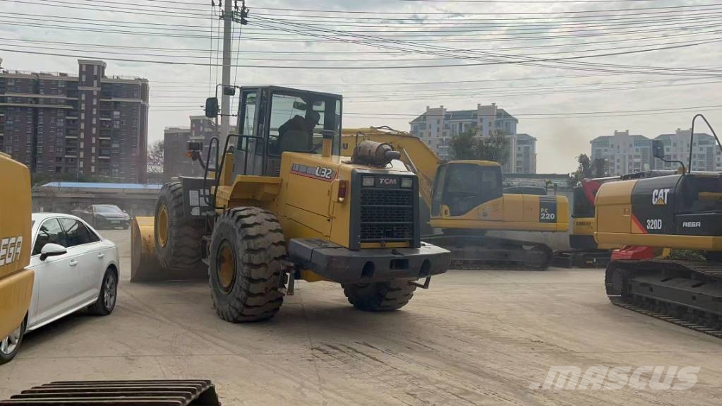 TCM L 32 Cargadoras sobre ruedas