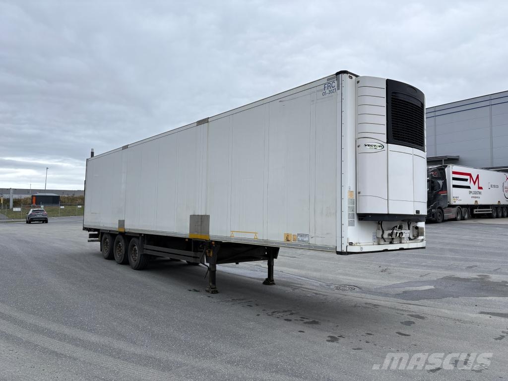 Schmitz Cargobull Trailer Reefer Flower Width & Dual Temp & Double S Semirimorchi a temperatura controllata