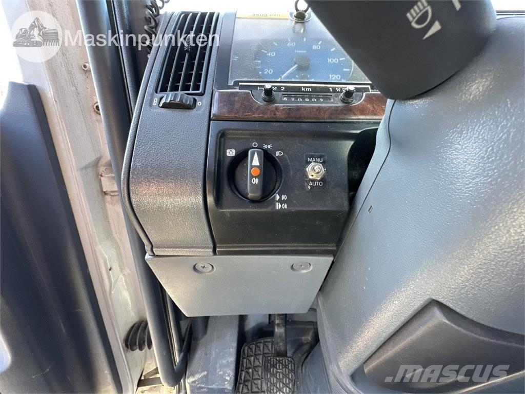 Mercedes-Benz 1223L4X2 Skåpbilar