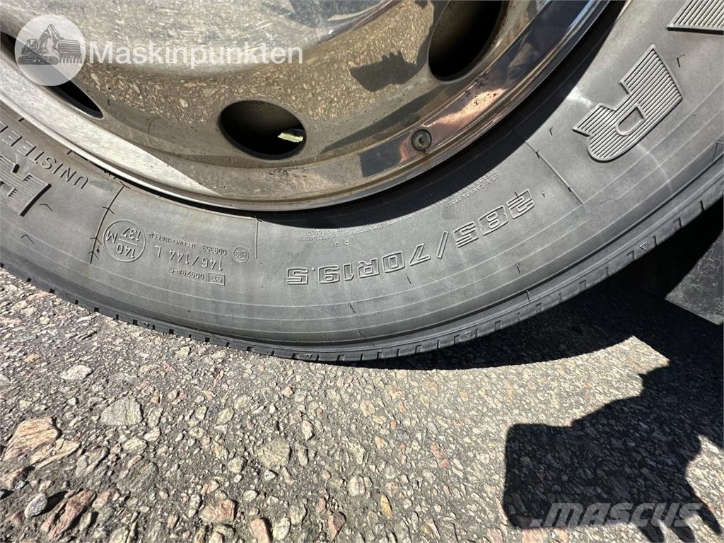 Mercedes-Benz 1223L4X2 Skåpbilar