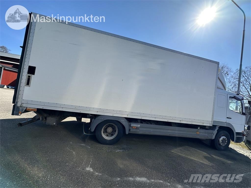 Mercedes-Benz 1223L4X2 Skåpbilar