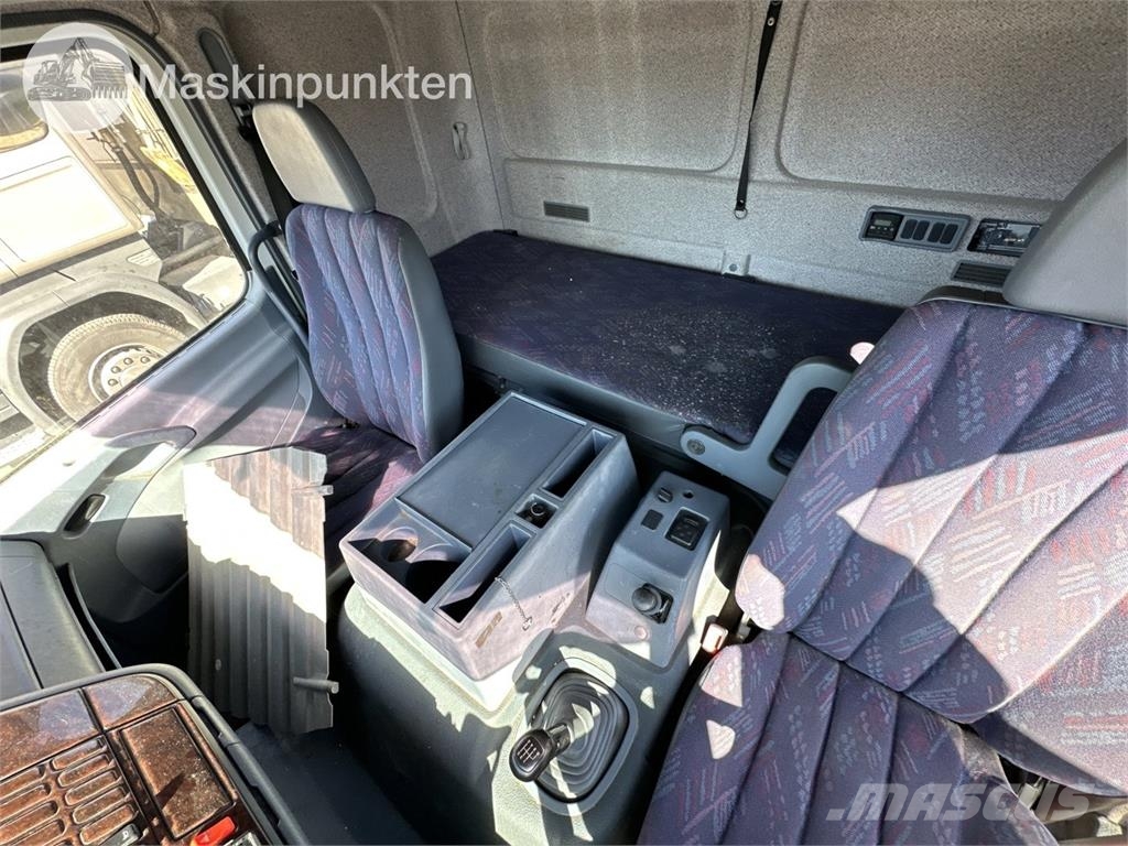 Mercedes-Benz 1223L4X2 Skåpbilar