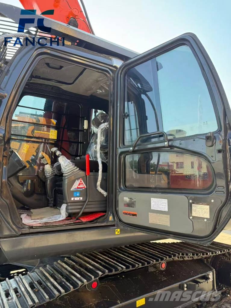 Hitachi ZX210 Escavadeiras de esteiras