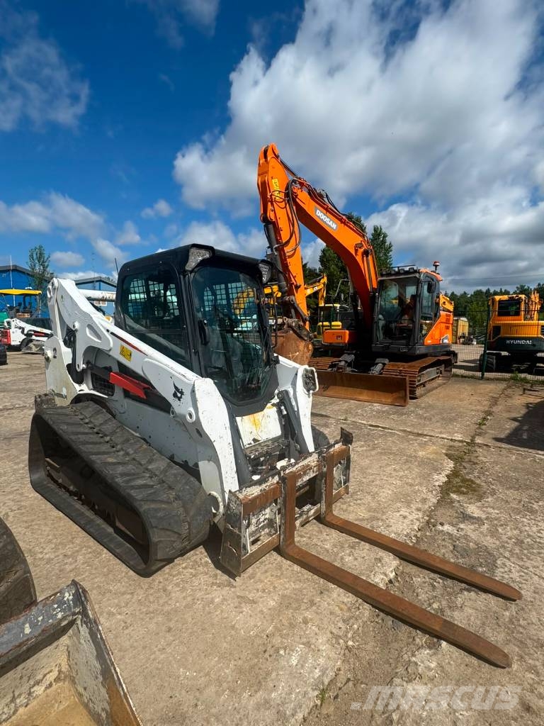 Bobcat T 770 لوادر زحافة