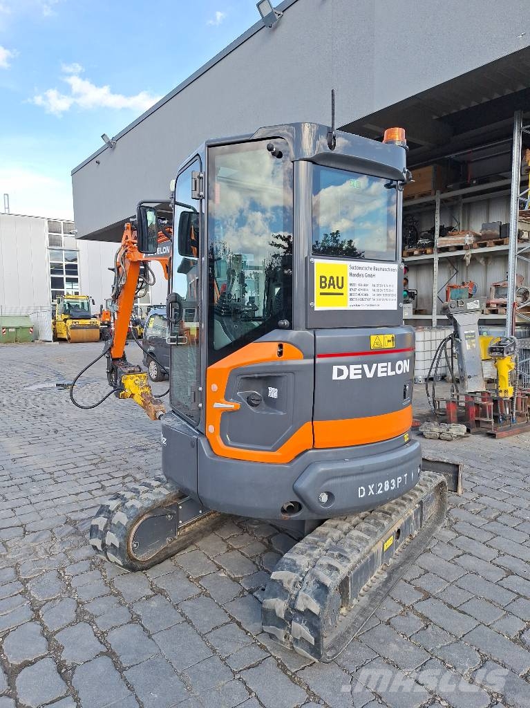 Doosan Kurzheckbagger DX 27Z-7 Kabine Raupenbagger
