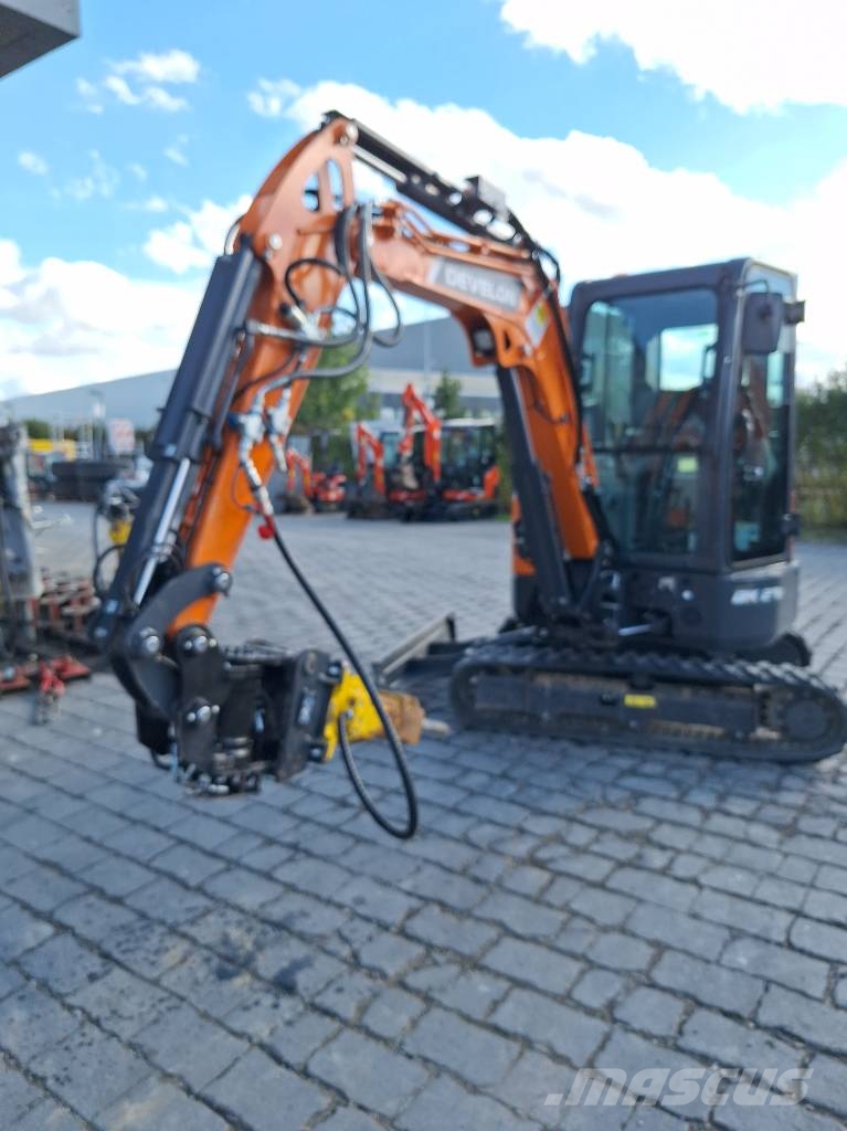 Doosan Kurzheckbagger DX 27Z-7 Kabine Raupenbagger