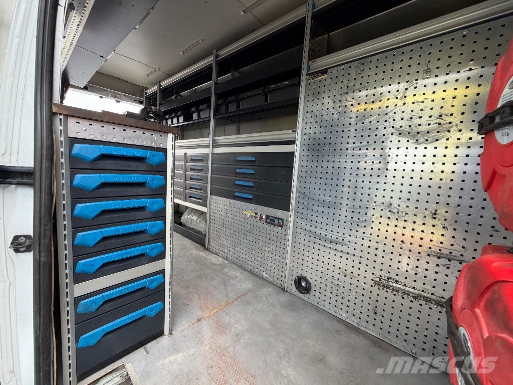 Renault Master 160 Huoltoauto Furgonetas cerradas