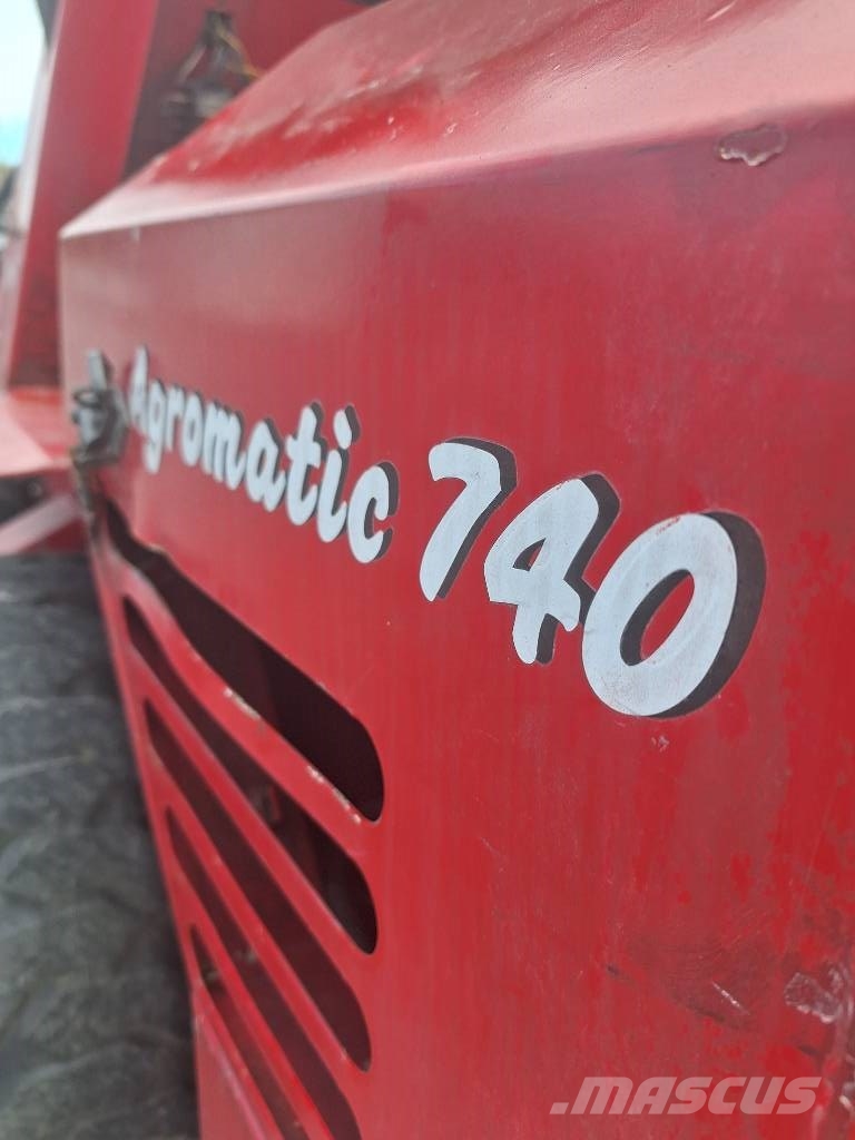 Agromatic 744 Liukuohjatut kuormaajat