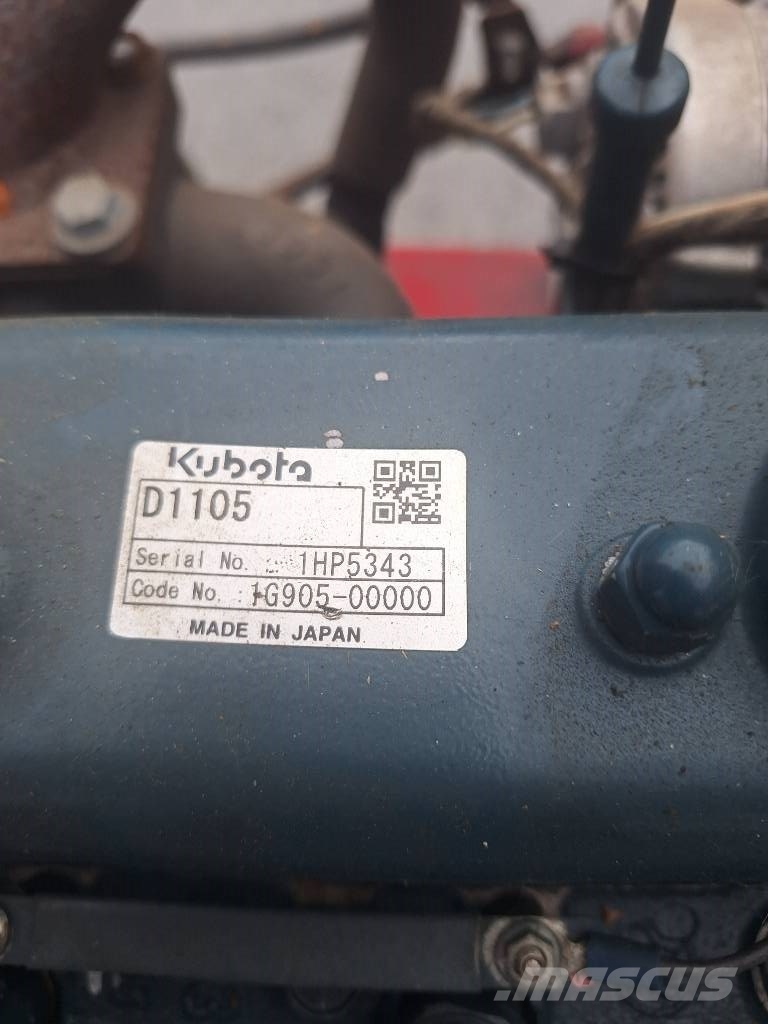 Agromatic 744 Liukuohjatut kuormaajat