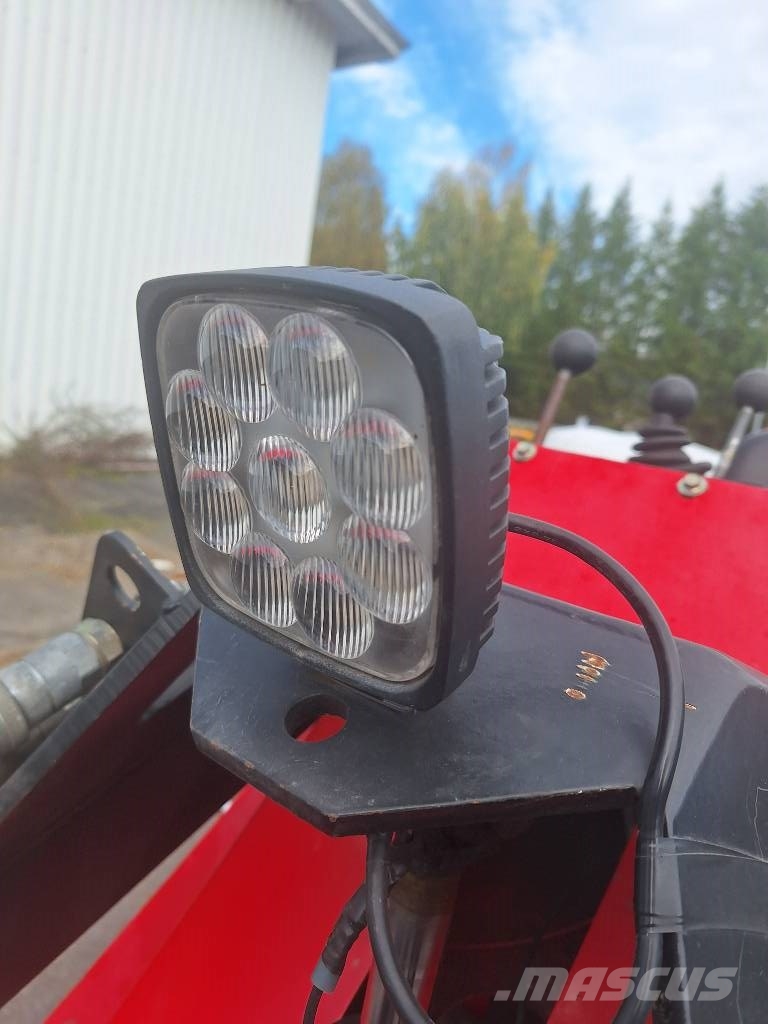 Agromatic 744 Liukuohjatut kuormaajat