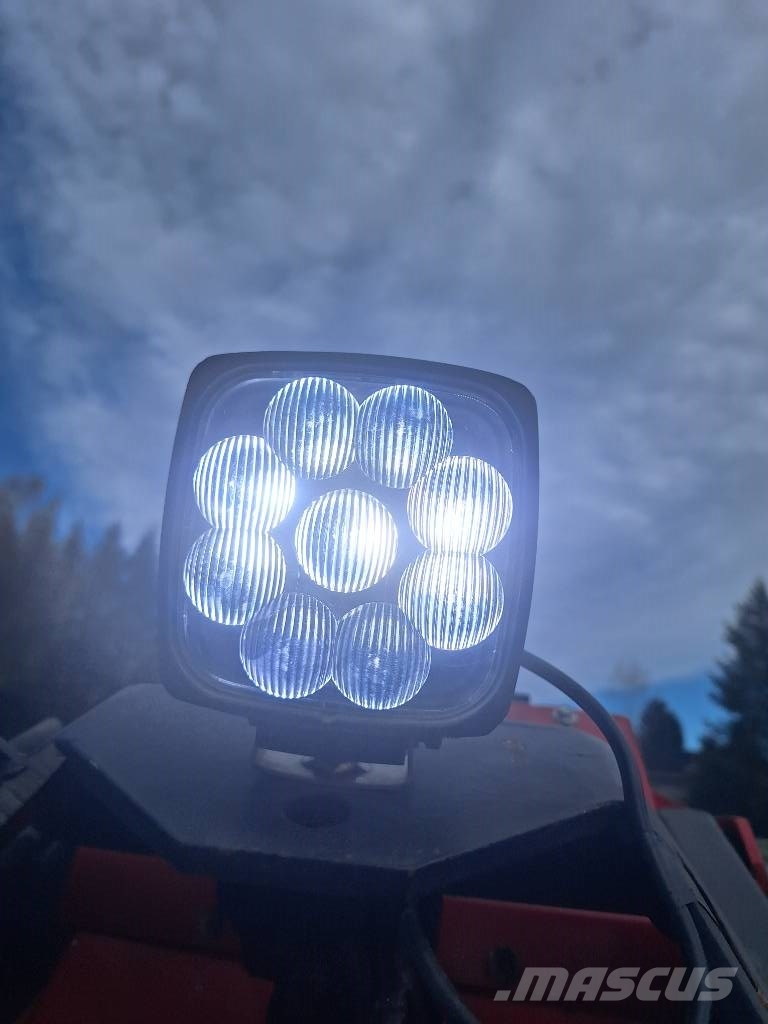 Agromatic 744 Liukuohjatut kuormaajat
