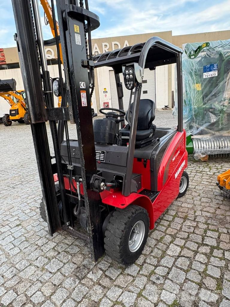 Manitou ME425 Electric forklifts