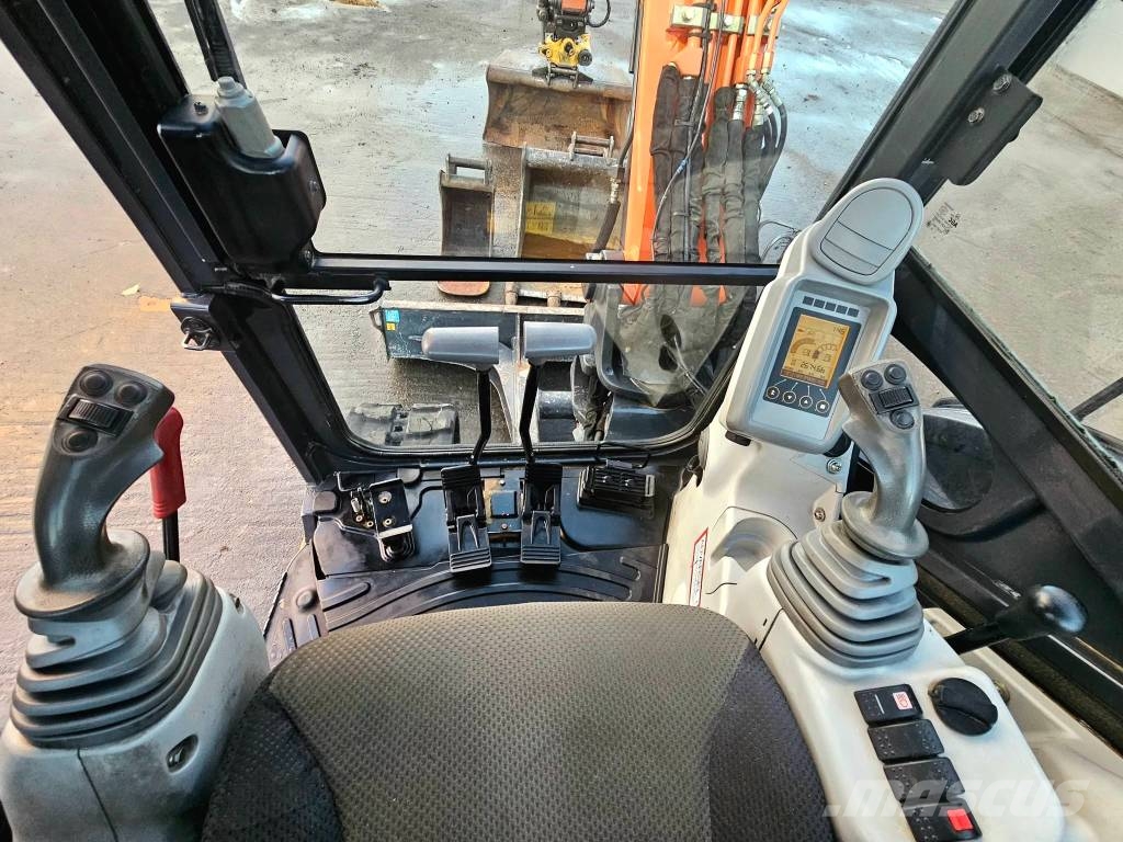 Hitachi ZX65USB-5A Crawler excavators