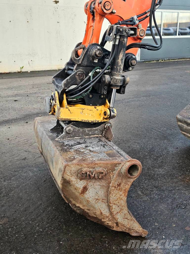 Hitachi ZX65USB-5A Crawler excavators