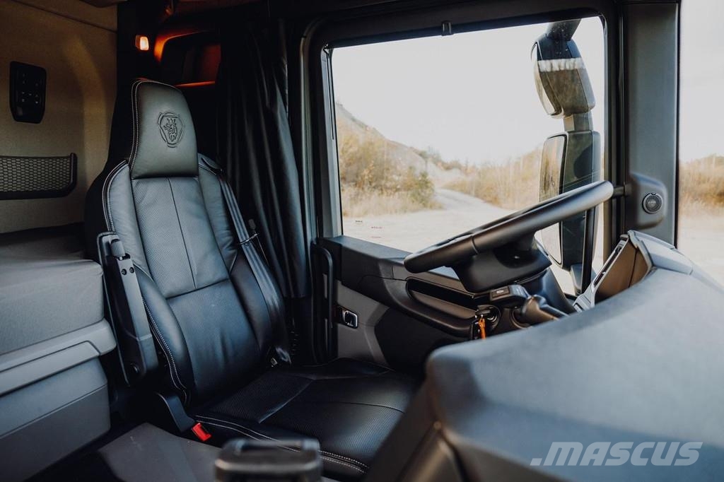 Scania G 410 XT 4x4 FULLY EQUIPPED EXPEDITION TRUCK Kamperi i kamp prikolice