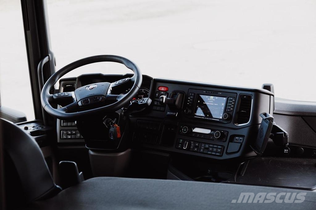 Scania G 410 XT 4x4 FULLY EQUIPPED EXPEDITION TRUCK Kamperi i kamp prikolice