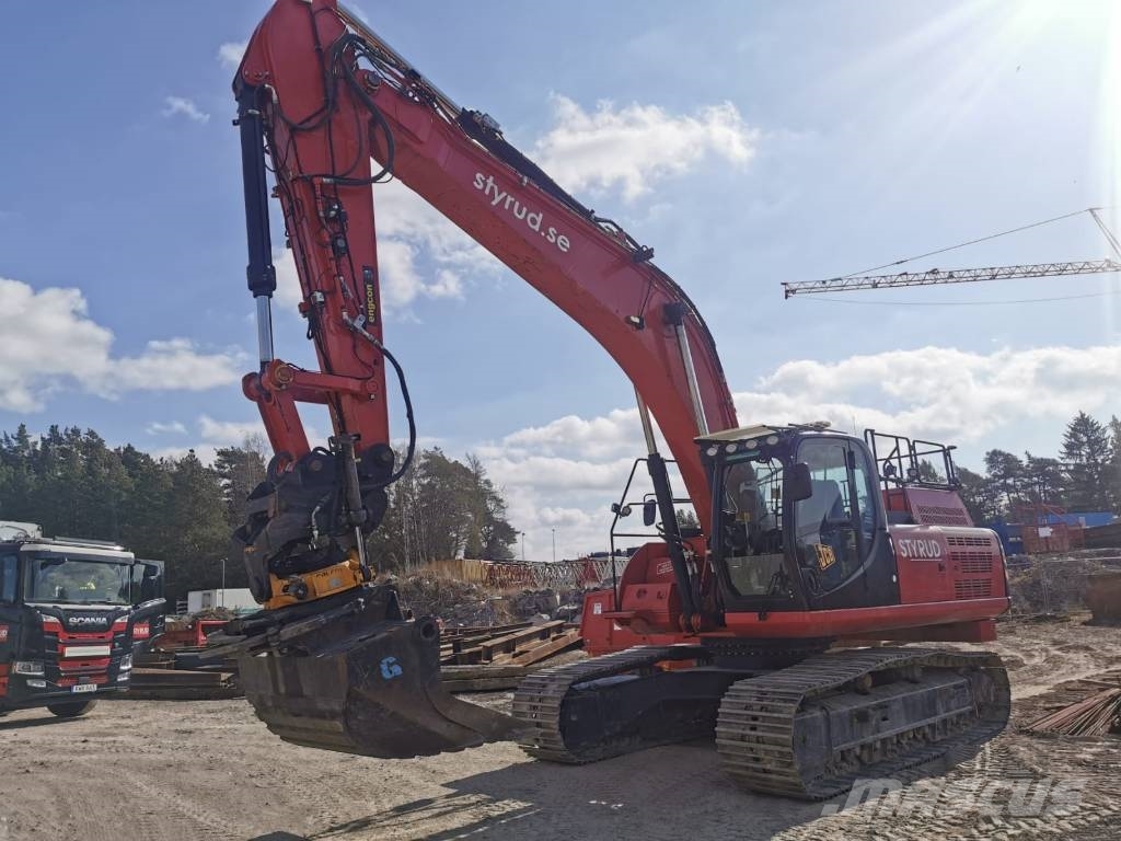 JCB JS 300 LC Cosben Excavadoras sobre orugas
