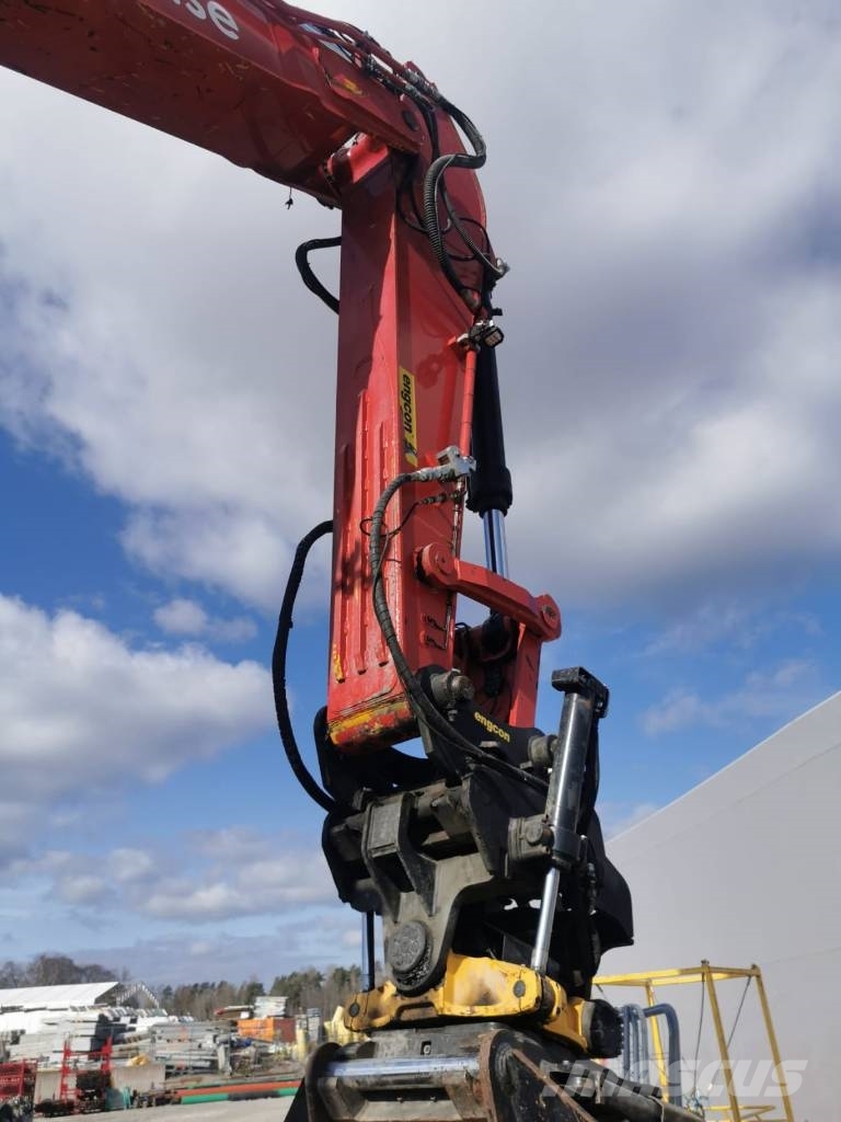 JCB JS 300 LC Cosben Excavadoras sobre orugas