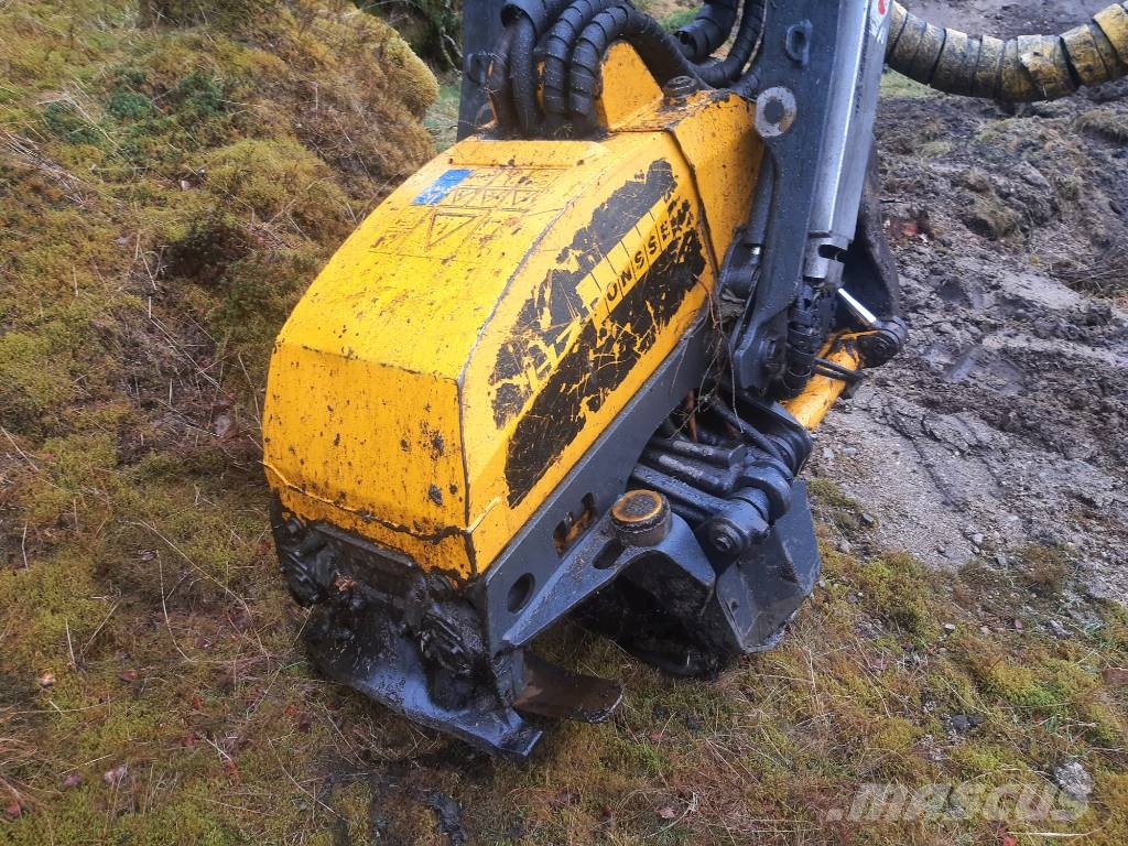 Ponsse SCORPION KING 8W ハーベスター