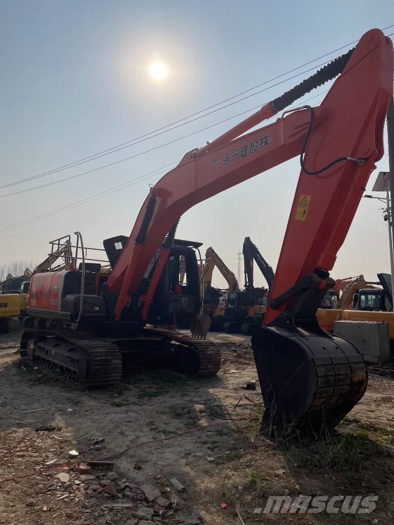 Hitachi Zaxis 240 LC حفارات زحافة