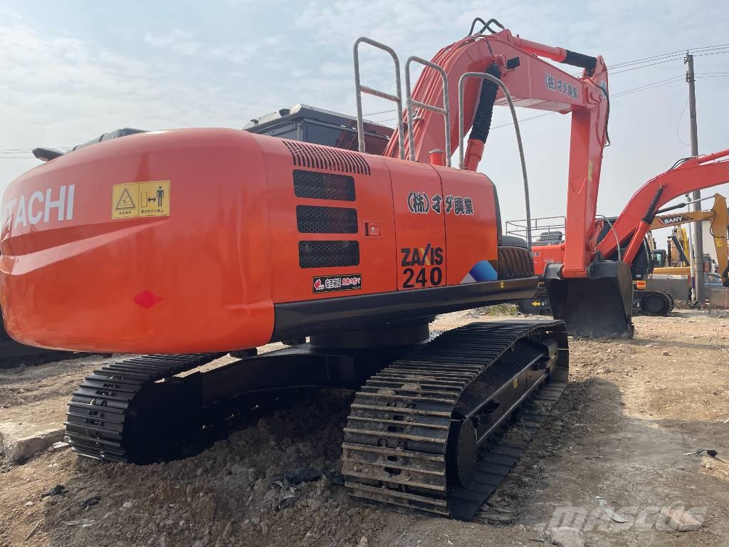 Hitachi Zaxis 240 LC حفارات زحافة