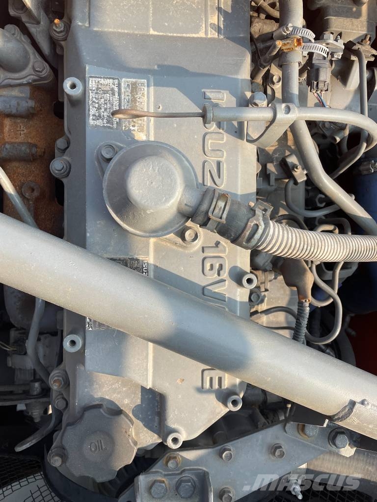 Hitachi Zaxis 240 LC حفارات زحافة