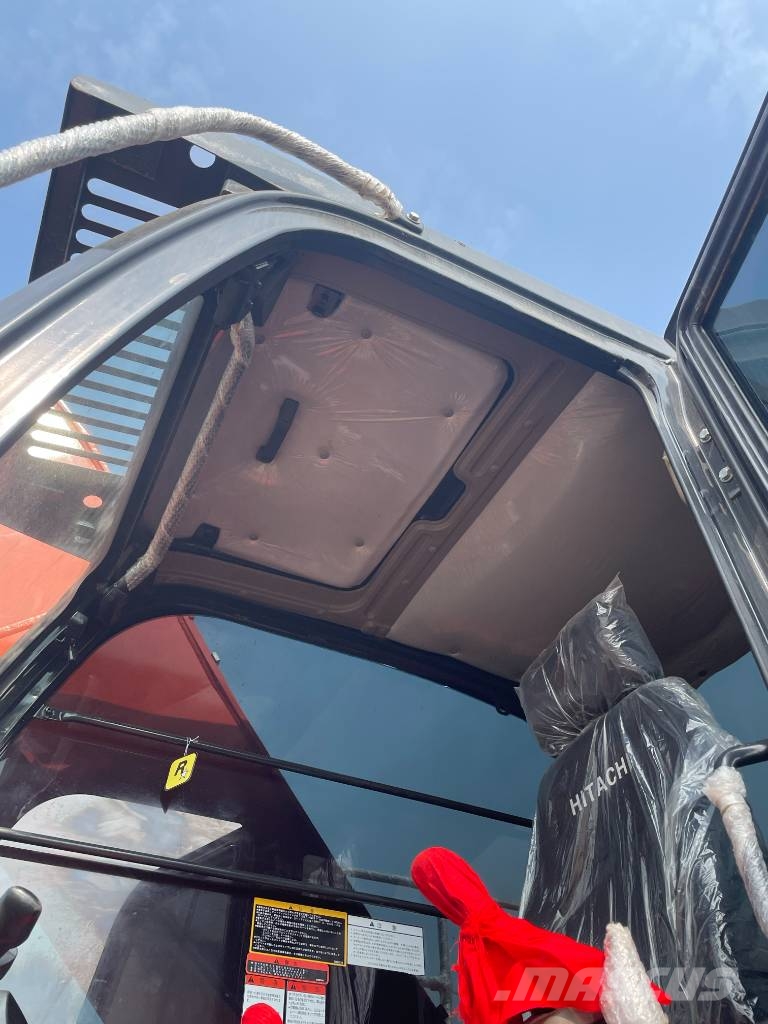 Hitachi Zaxis 240 LC حفارات زحافة