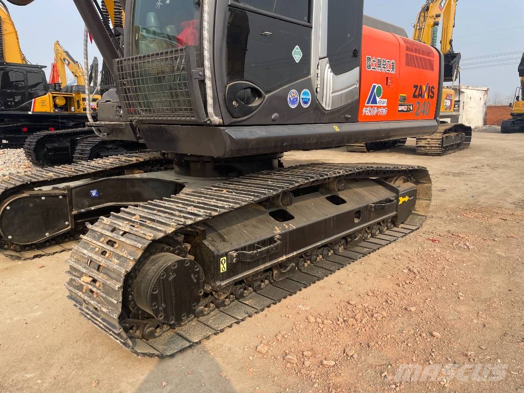 Hitachi Zaxis 240 LC حفارات زحافة