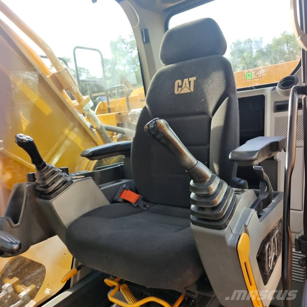 CAT 345 3000 units excavators in stock Raupenbagger