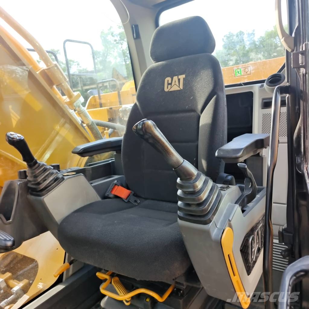CAT 345 3000 units excavators in stock Raupenbagger
