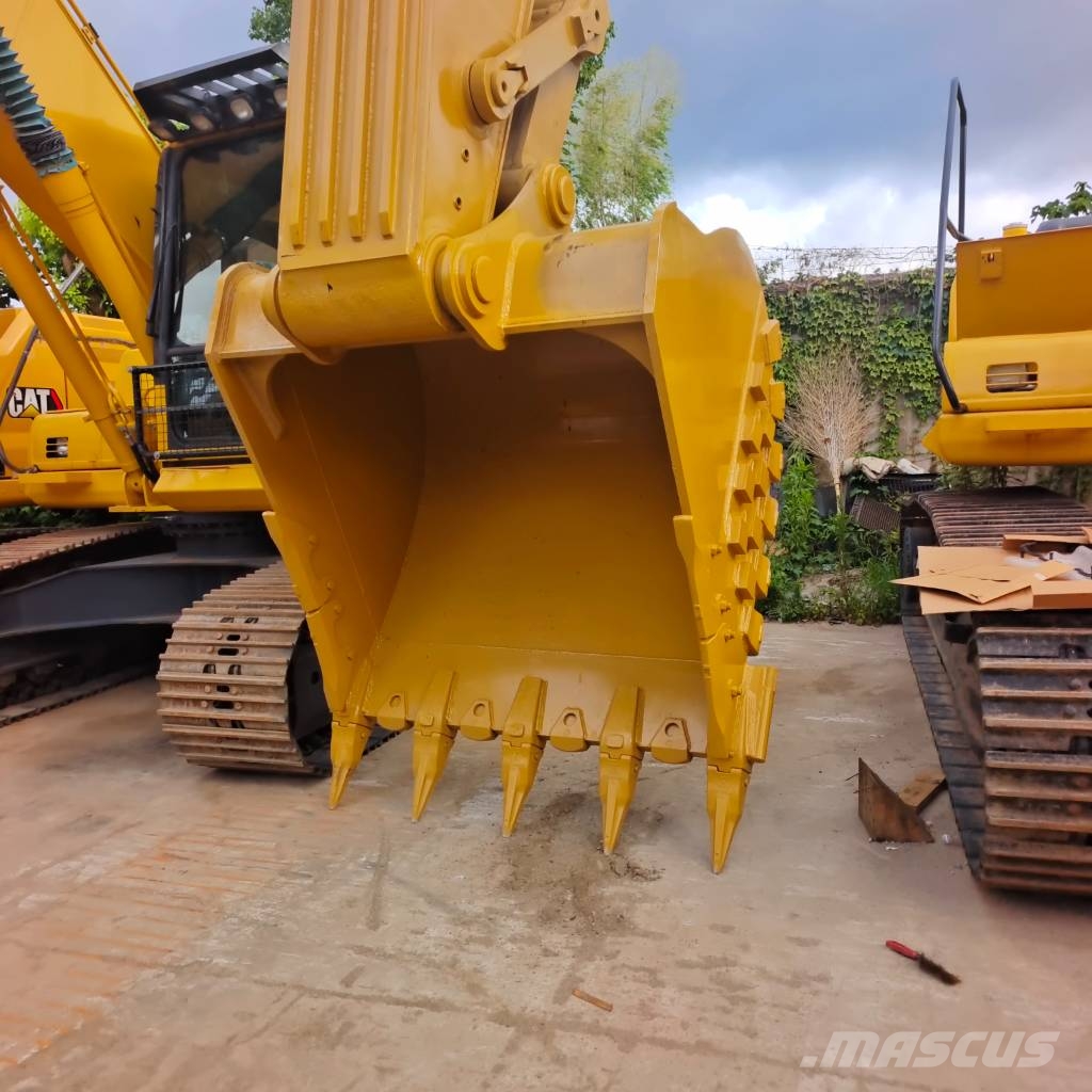 CAT 345 3000 units excavators in stock Raupenbagger