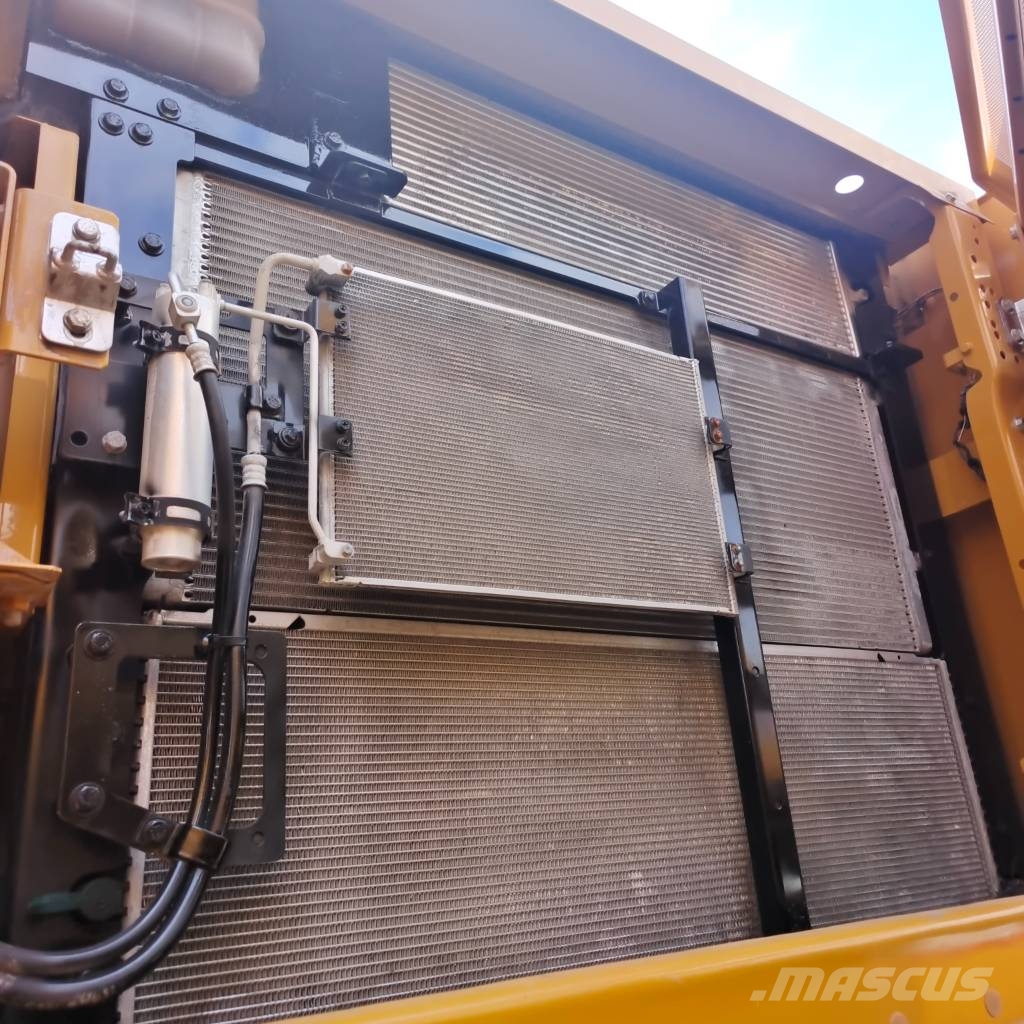 CAT 345 3000 units excavators in stock Raupenbagger
