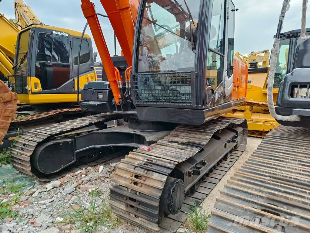 Hitachi ZX 210 대형 굴삭기 29톤 이상