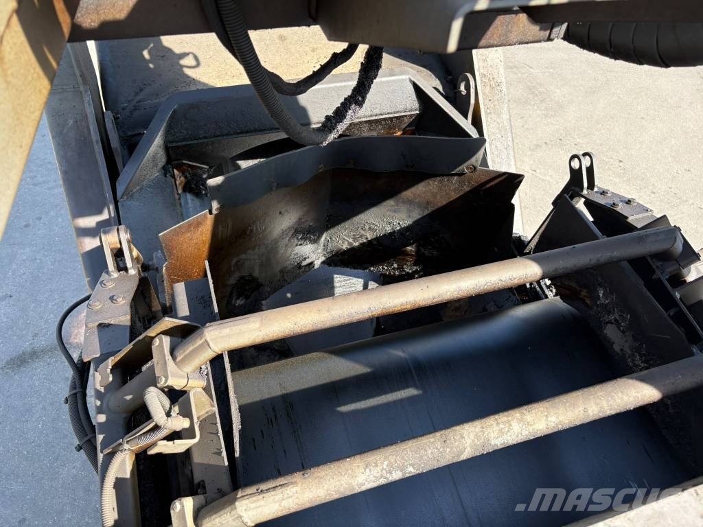 Vögele MT 3000-3i Offset Mezzi per trasporto materiale