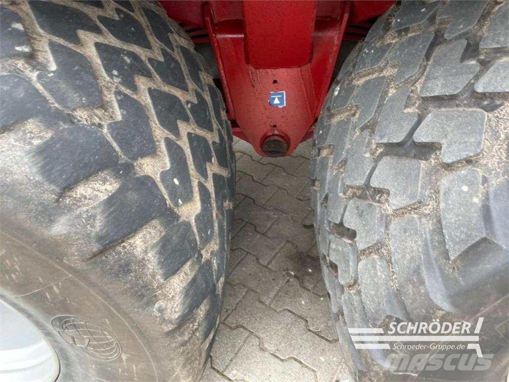 Strautmann GIGA VITESSE 2 DO 自动装载拖车
