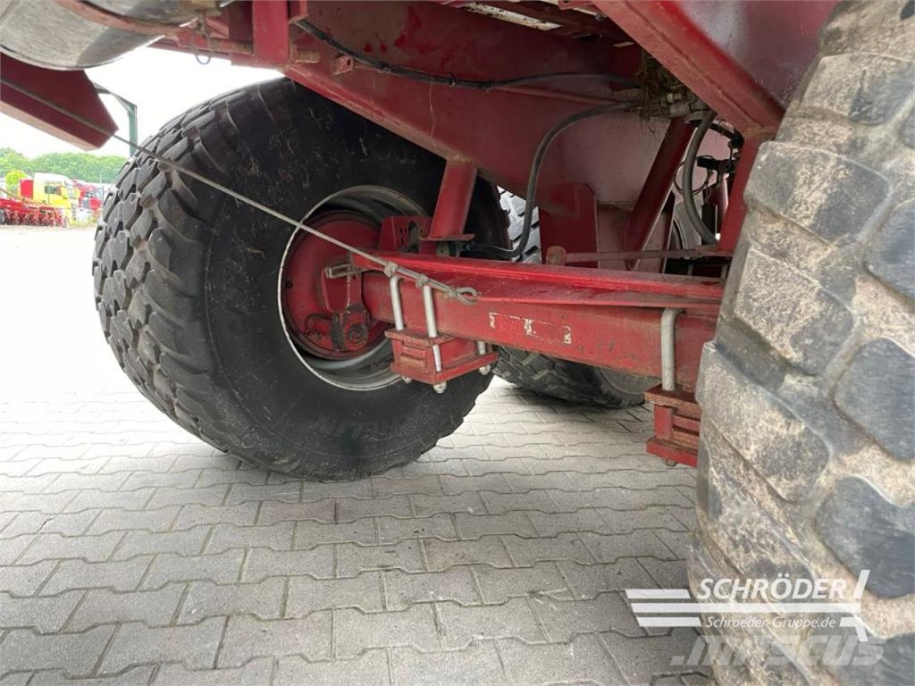 Strautmann GIGA VITESSE 2 DO 自动装载拖车